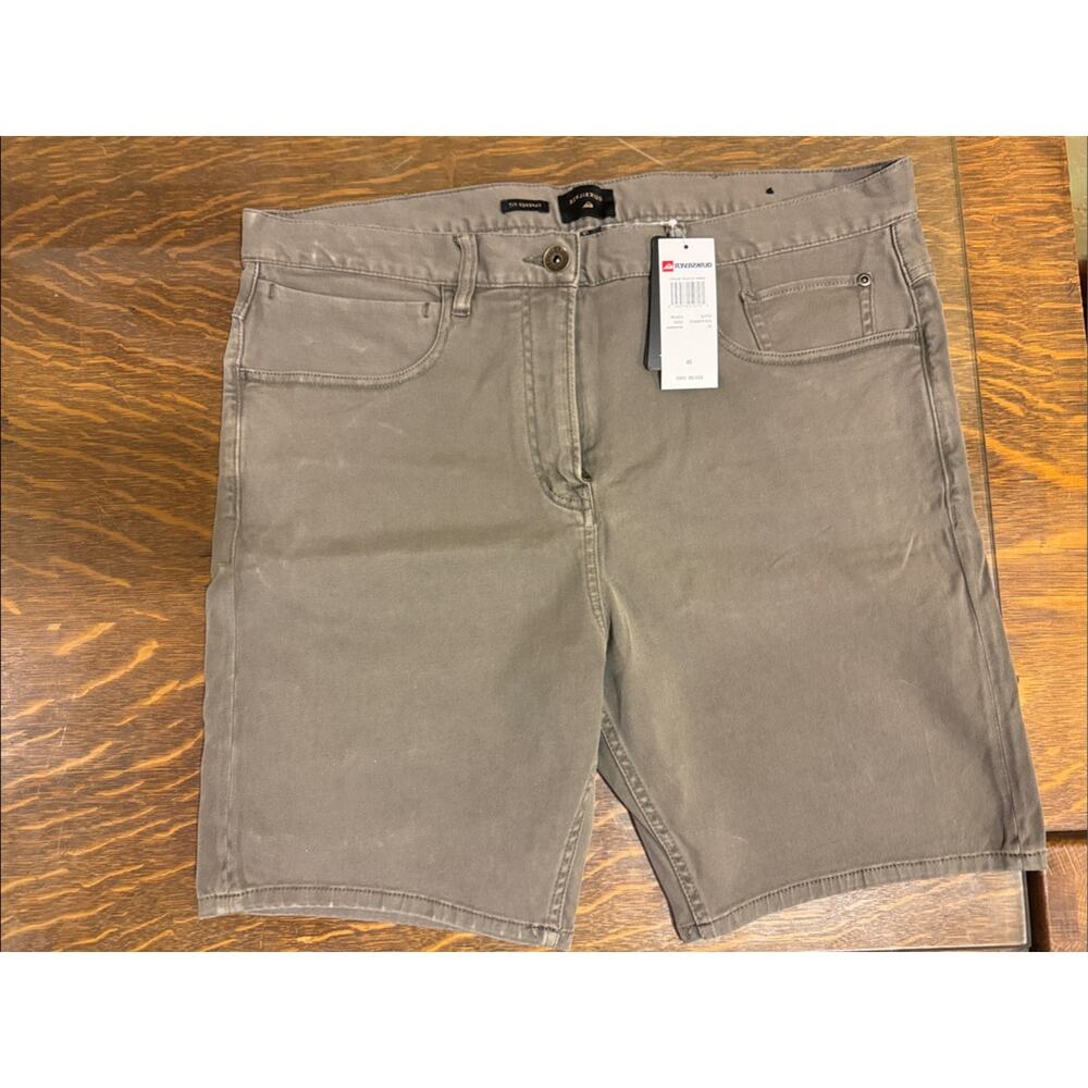 Quiksilver Men's Olive Green Chino Shorts